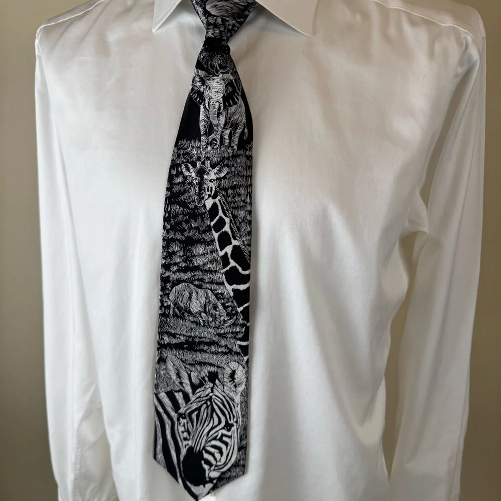 World Wildlife Fund Men's Necktie Black & White Plains Animals Design 160